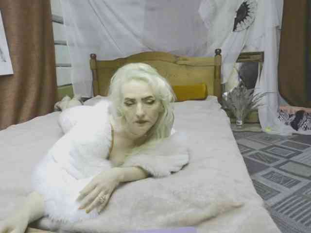 KatrinExcite webcam