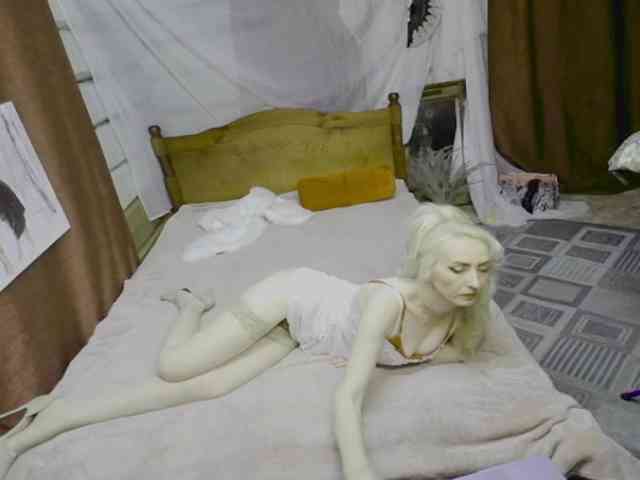 KatrinExcite webcam
