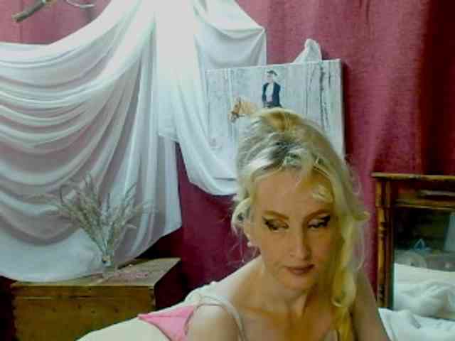 KatrinExcite webcam