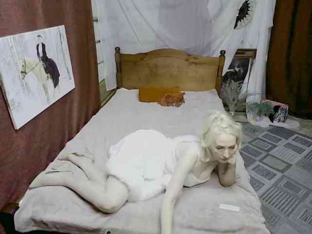 KatrinExcite webcam