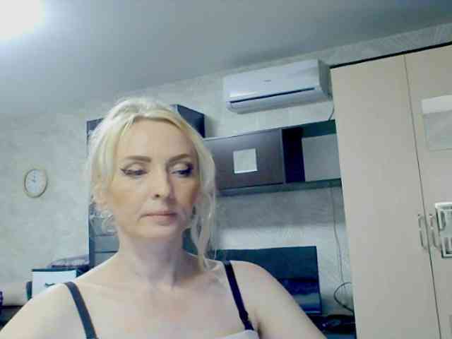 KatrinExcite webcam