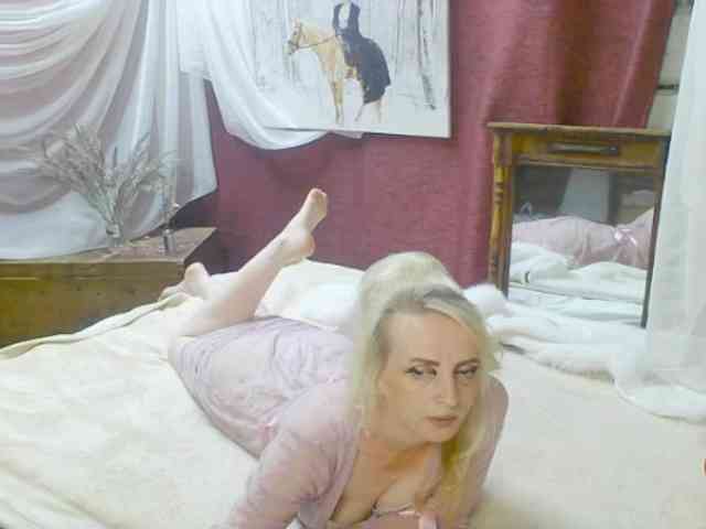 KatrinExcite webcam