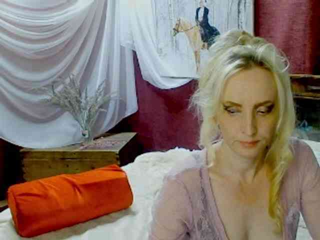 KatrinExcite webcam