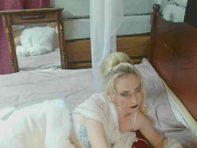 KatrinExcite webcam