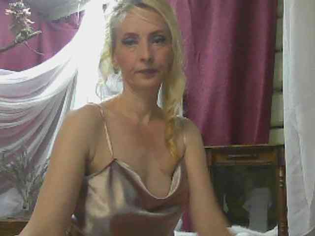 KatrinExcite webcam