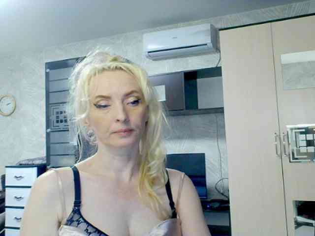 KatrinExcite webcam