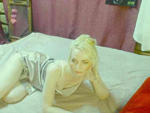 KatrinExcite webcam