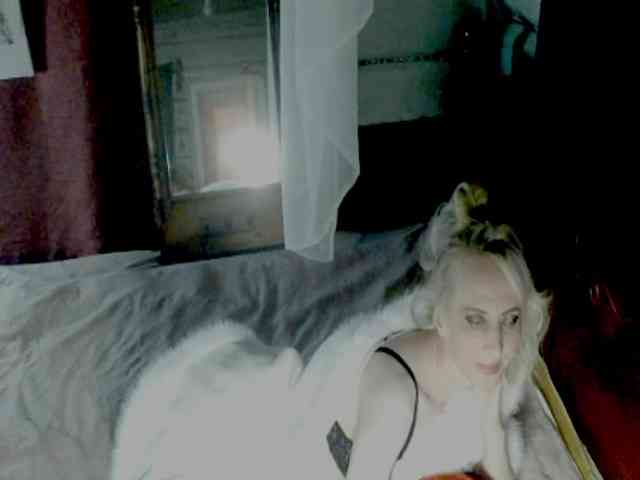 KatrinExcite webcam