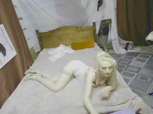 KatrinExcite webcam