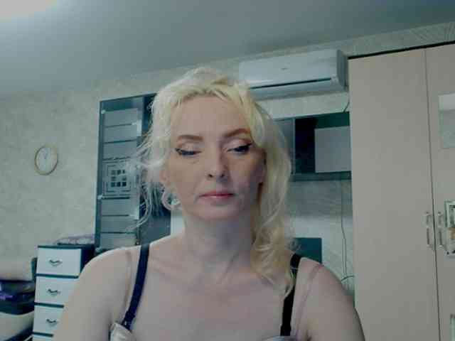 KatrinExcite webcam