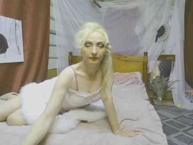 KatrinExcite webcam