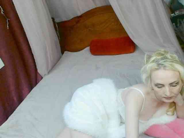 KatrinExcite webcam