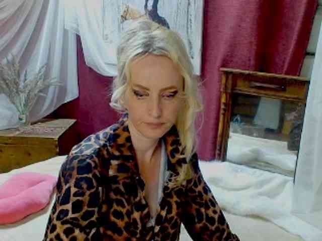 KatrinExcite webcam