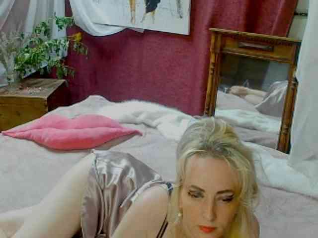 KatrinExcite webcam