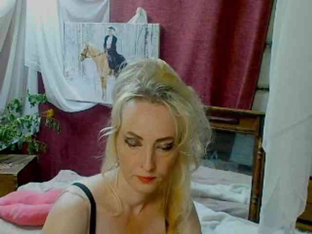 KatrinExcite webcam
