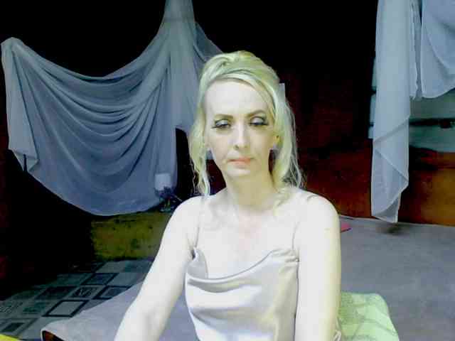 KatrinExcite webcam