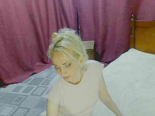 KatrinExcite Live Webcam on BongaCams