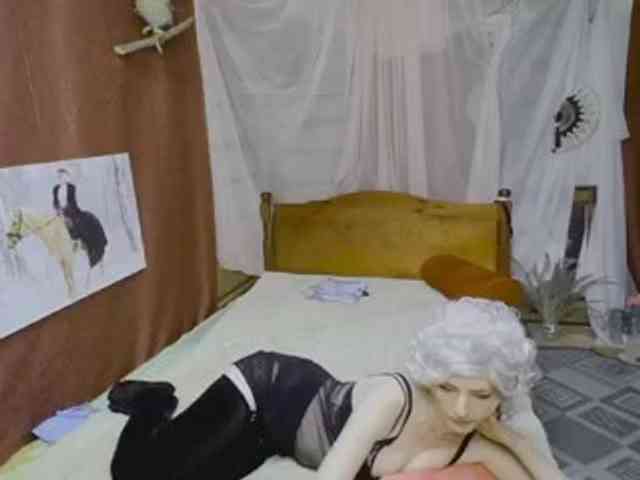 KatrinExcite webcam