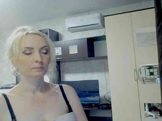 KatrinExcite webcam