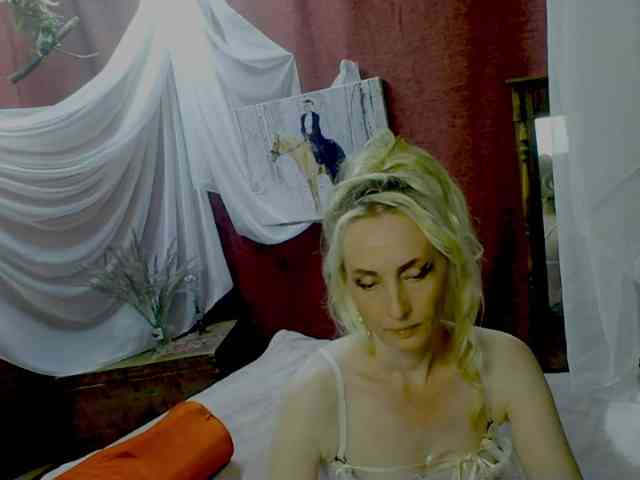 KatrinExcite webcam