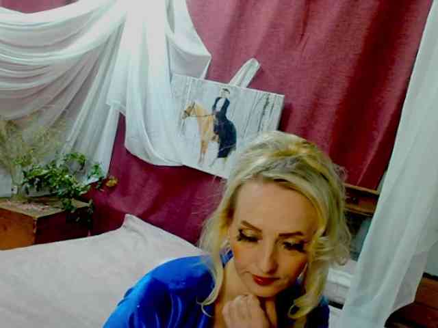 KatrinExcite webcam