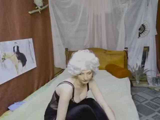 KatrinExcite webcam