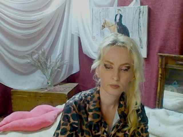 KatrinExcite webcam