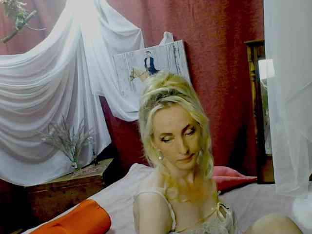 KatrinExcite webcam