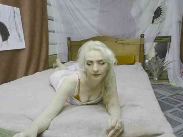 KatrinExcite webcam