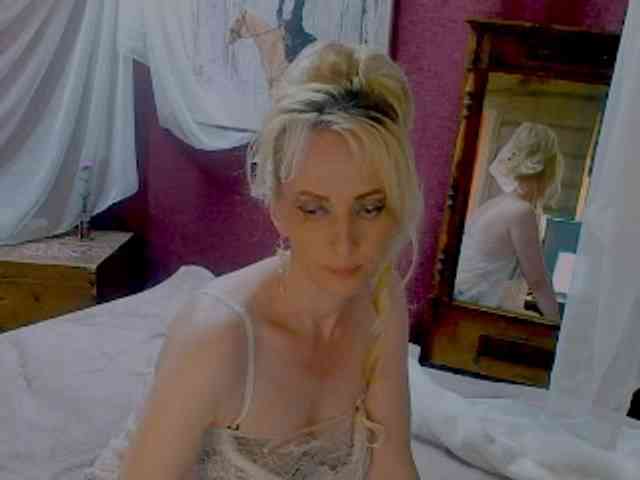 KatrinExcite webcam