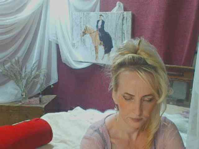 KatrinExcite webcam