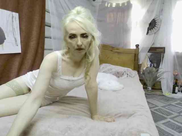 KatrinExcite webcam
