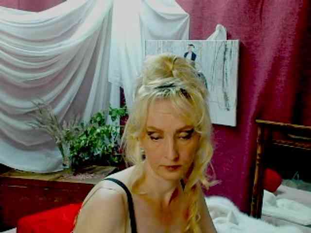 KatrinExcite webcam