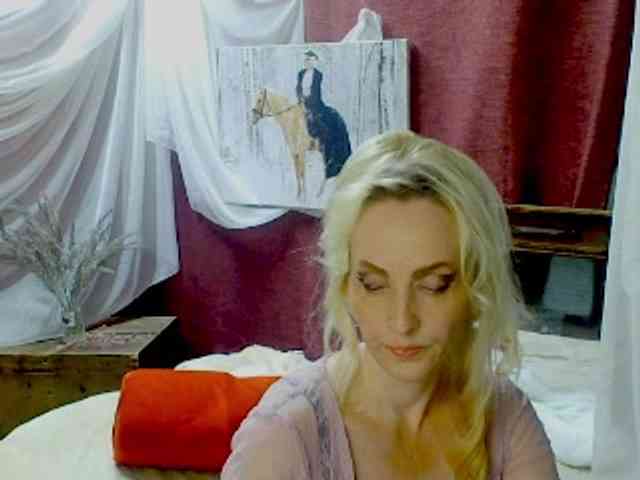 KatrinExcite webcam