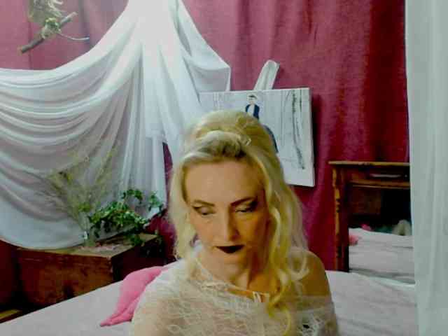 KatrinExcite webcam