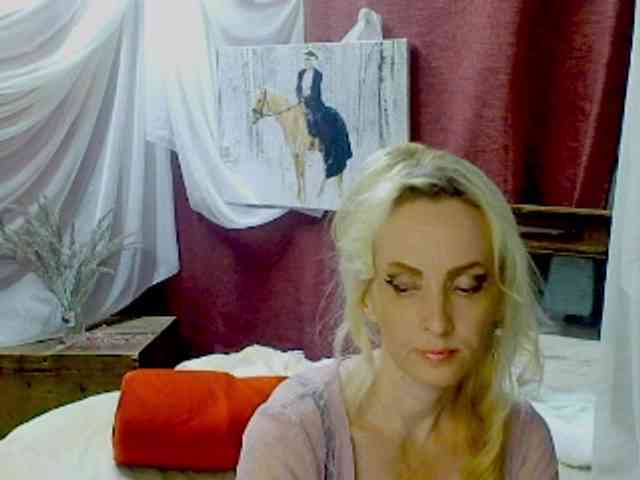 KatrinExcite webcam
