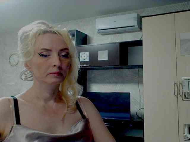 KatrinExcite webcam