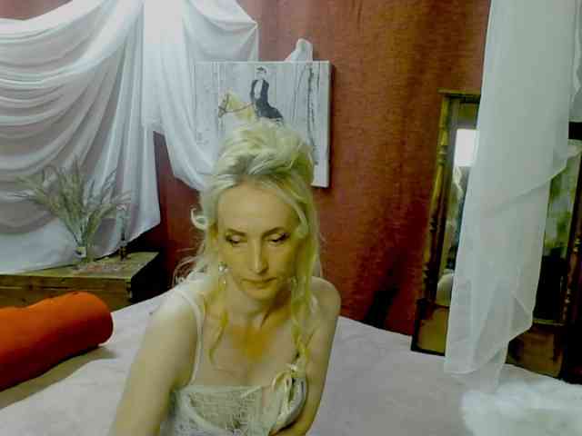 KatrinExcite webcam