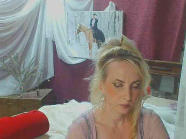 KatrinExcite webcam