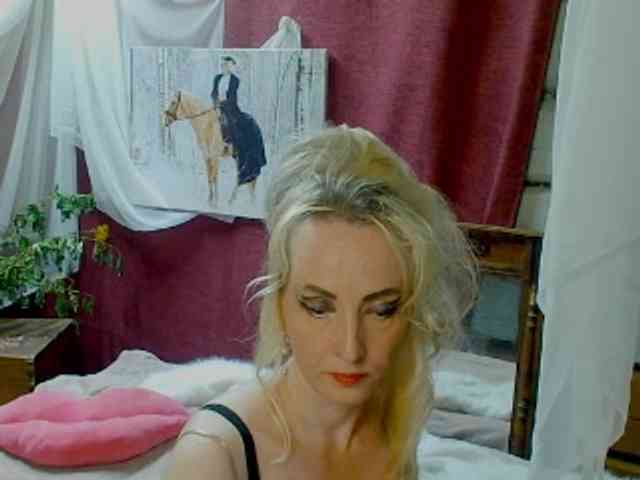 KatrinExcite webcam