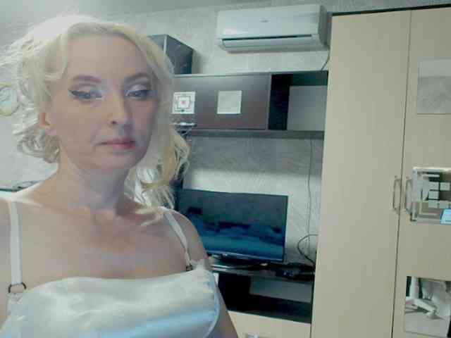 KatrinExcite webcam