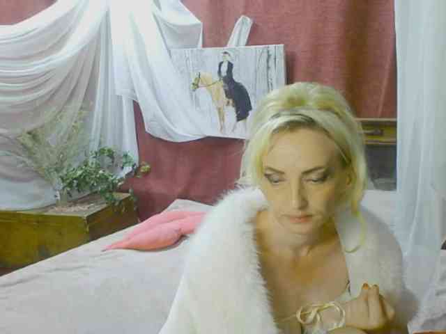 KatrinExcite webcam