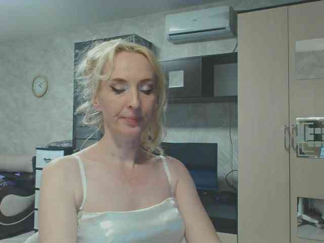 KatrinExcite webcam