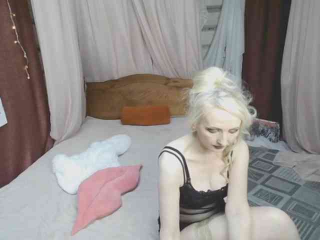 KatrinExcite's webcam live show