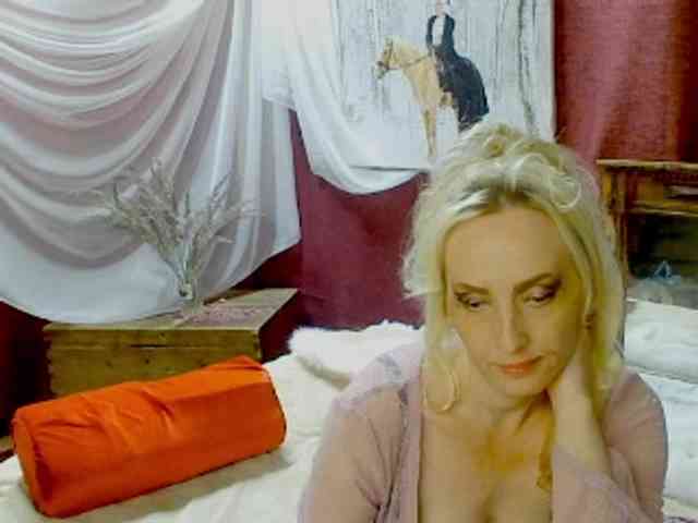 KatrinExcite webcam
