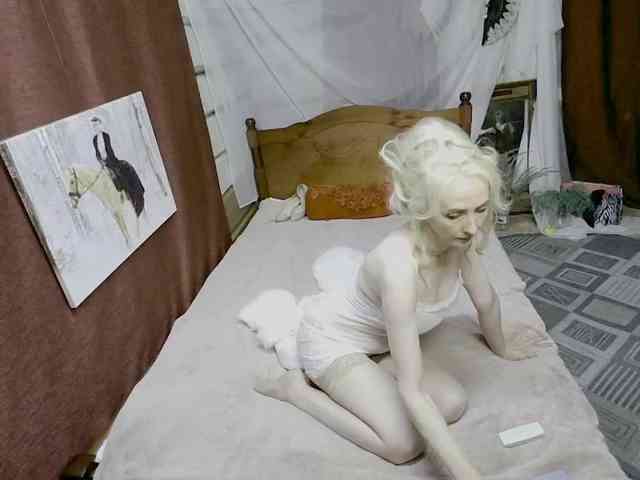 KatrinExcite webcam