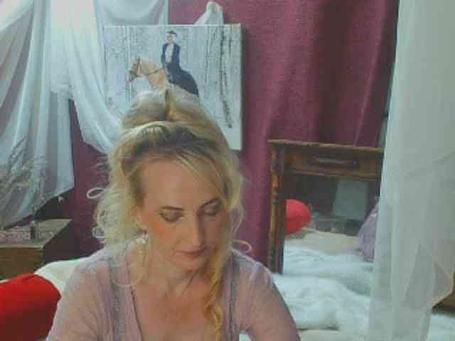 KatrinExcite webcam