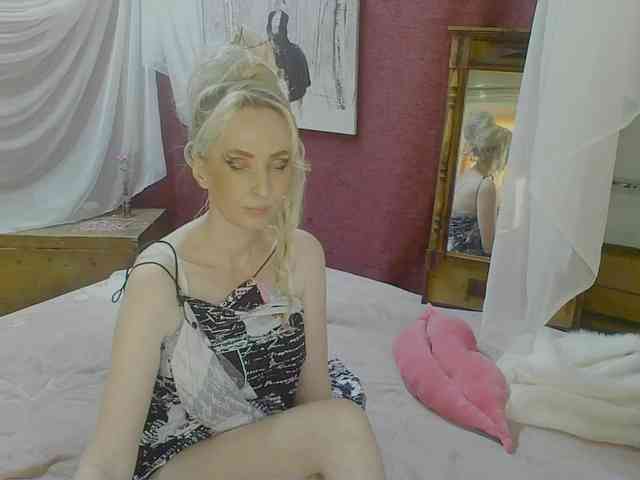 KatrinExcite webcam