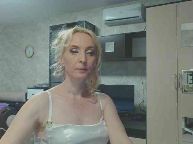 KatrinExcite webcam