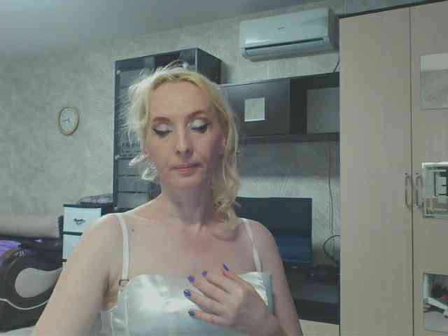KatrinExcite webcam